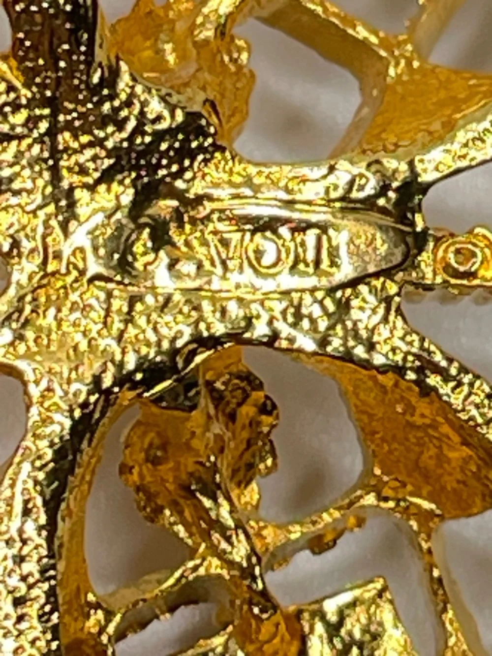 Vintage Avon Signed 70's 80's Gold Tone Butterfly Pin brooch